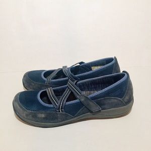 Dansko Suede Walking Comfort Shoes